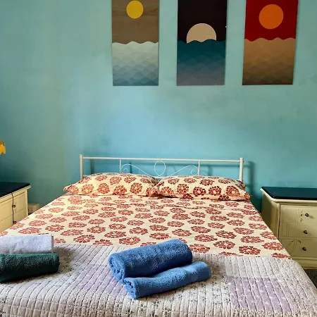 Host4u - Paint House Comoda A Piedi Dal Centro E Stazione *